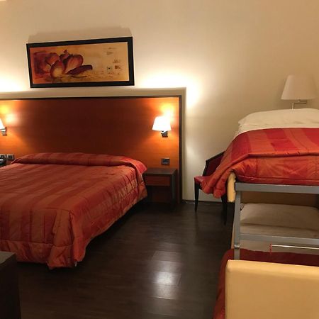 Gullo Hotel Acconia Екстериор снимка