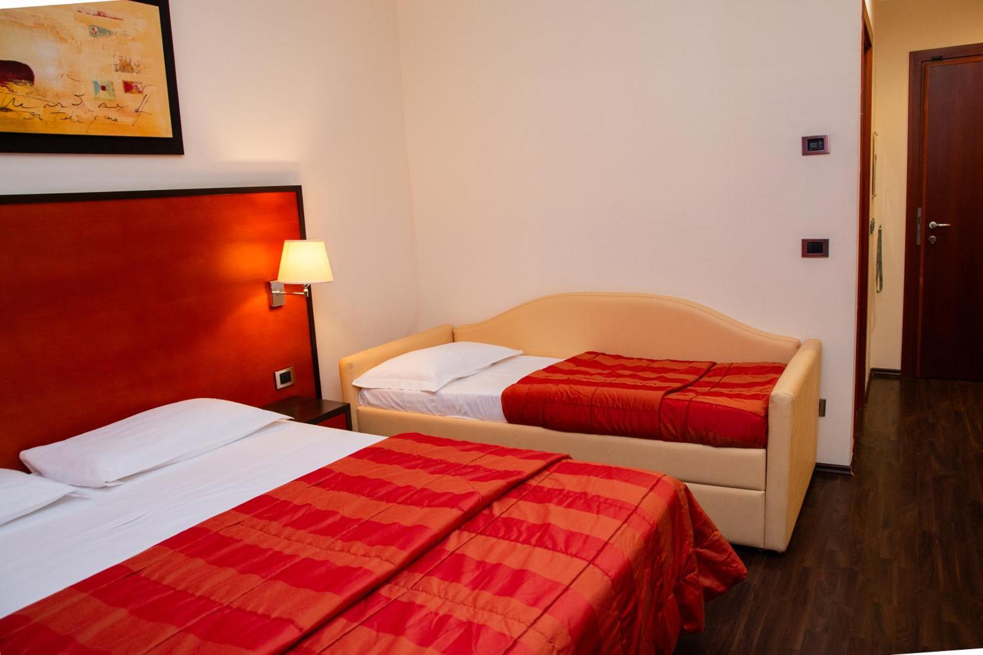Gullo Hotel Acconia Екстериор снимка
